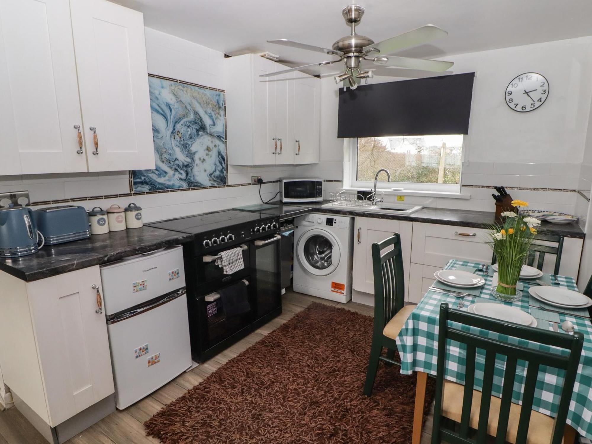 13 Gower Holiday Village Swansea Exterior foto